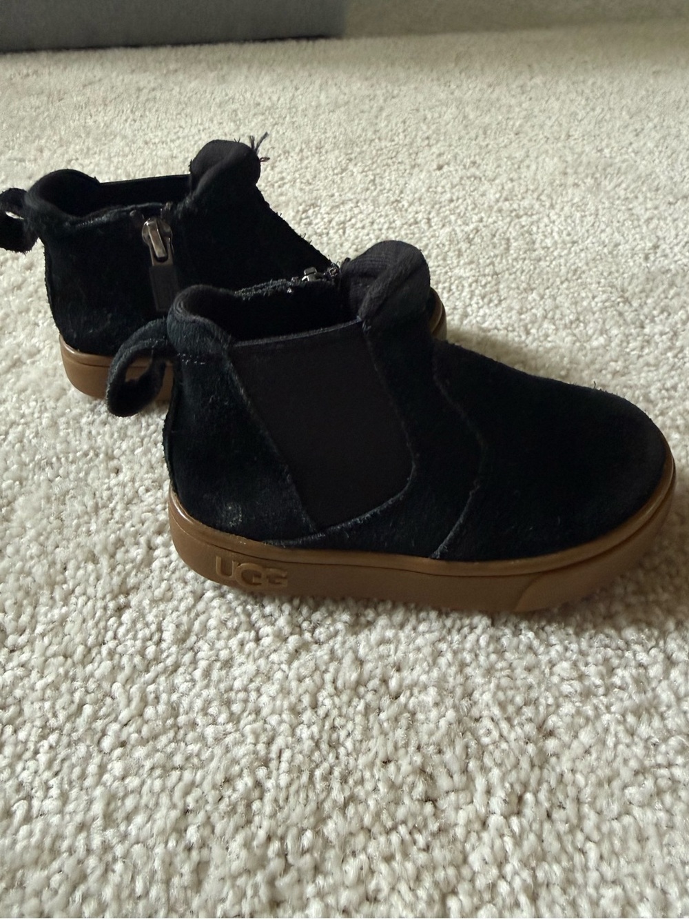 Black Uggs Toddler Boot Size 5